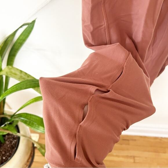 Lululemon Unlimit High-Rise Keyhole Tight 25" Brier Rose Activewear Stretch Sz 4 - Picture 4 of 9